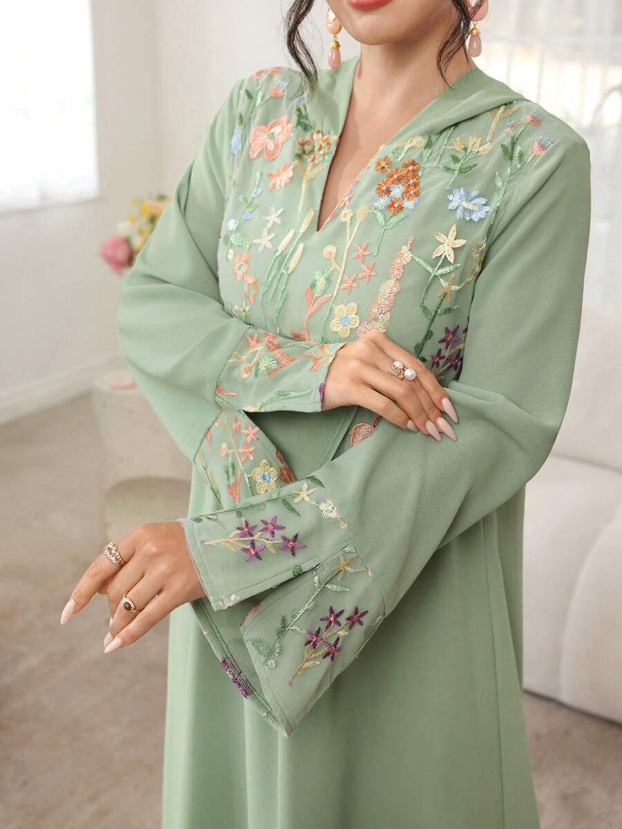 Al Najma 网纱刺绣拼接喇叭袖连帽绿色阿拉伯风格连衣裙 - 綠色 - 查看 1