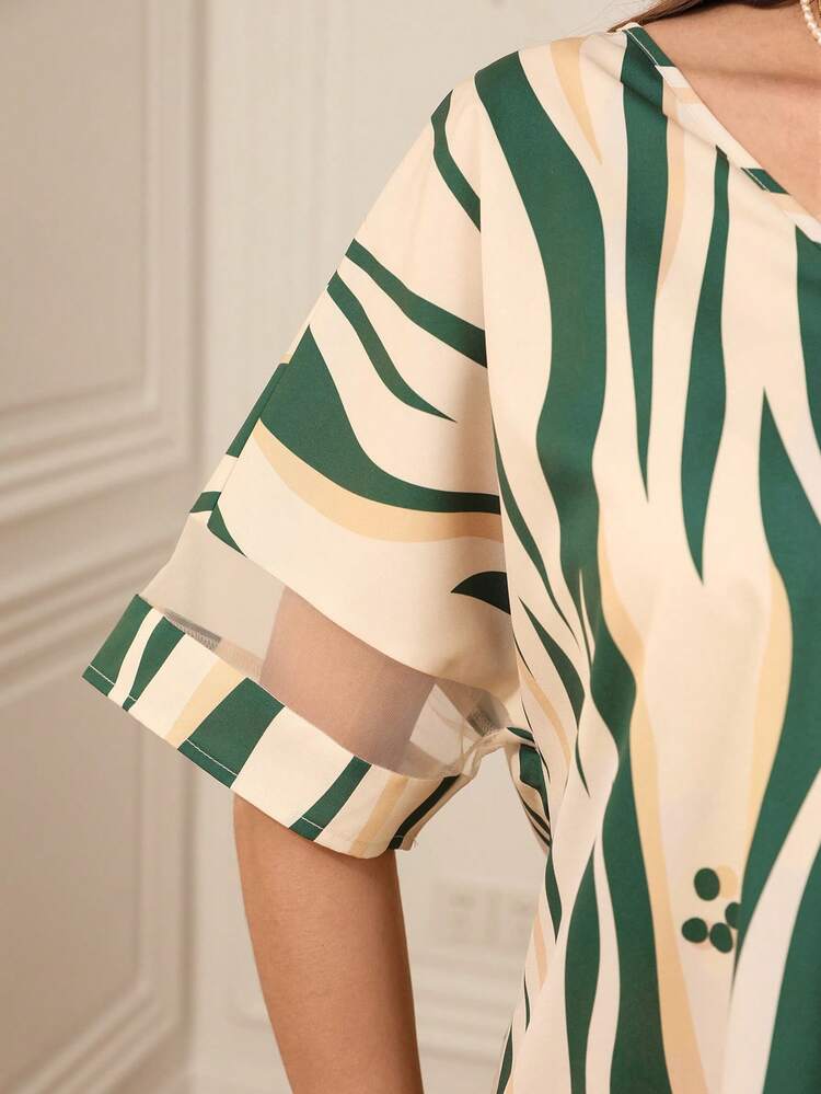 2pcs/Set Women's Casual Zebra Print V-Neck Top And Loose Wide-Leg Pants, Business Attire/Summer/Vacation, Summer Outfits Blouse And Pants Set Pant Suit Summer Sets Earthy Tops Pants And Top Set 2 Pieces Casual Sets Woman,Spring Clothes Women,Work Outfits For Women Stripe Set Cruise Outfit For Women Sets Khaki Outfits For Women Casual Outfit For Women Elegant Work From Home Outfits For Women Trending Outfit For 2025 Women Cruise Outfit For Women Resort Wear Retro Outfit For Women Women Casual Outfits Women Outfits Sets Women Spring Outfit Women's Summer Outfits Women Vacation Outfit Sets