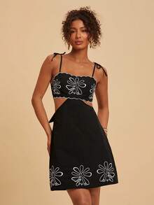 Travachic Women's Summer Vacation Floral Embroidery Spaghetti Strap Hollow Out Dress - Black - View 1