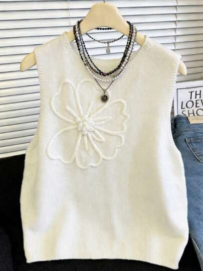 EMERY ROSE 2026 Plus Size Women's Spring/Summer New Arrival 3D Floral Print Fashionable Minimalist Casual Versatile Off-White Crew Neck Sleeveless Knit Tank Top Perfect For Spring And Summer Outfits