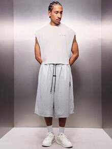 PLAYBOY X SUMWON Quần short jersey dáng suông, dài đến dưới đầu gối, có dây rút ở eo và chun co giãn, kiểu dáng rộng rãi, thoải mái, thích hợp cho mùa hè, có túi hai bên. - Xám - Xem 3