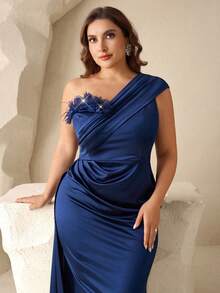 Coutiva 大码优雅3D立体花卉装饰不对称领口正式晚礼服 - 藏蓝色 - 查看 5