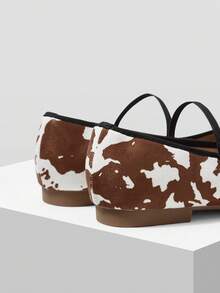 Mnmlis Women's Fashion Commuter Casual Cow Print Flats Valentine's Day - Brown - View 4