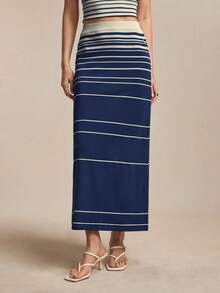 BizChic Chân váy mùa xuân/hè mới, màu xanh lam, họa tiết sọc gradient bất đối xứng, eo chun điều chỉnh được, chống xù lông, chất liệu sợi tơ tằm thoáng mát, đa năng cho mùa hè. - Màu xanh hải quân - Xem 7