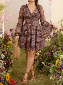 SHEIN MOD 大码复古印花图案女士迷你连衣裙，V领抽绳系腰喇叭袖休闲连衣裙，适合度假穿着 - 彩色 - 查看 6