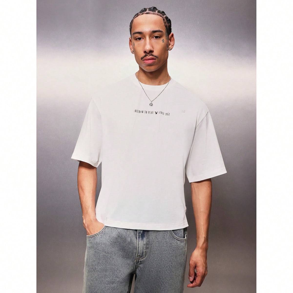 Camiseta de algodón de manga corta con cuello redondo y estampado gráfico grande en la espalda, libertad para jugar, ropa urbana casual para hombre