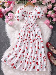 Vestido de verano de estilo campestre para actividades al aire libre, con estampado de cerezas en blanco y rojo, elegante y cómodo. Falda con volantes y lazo, manga corta con volantes, silueta evasé con recogido en la cintura - Blanco - Ver 4