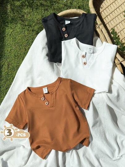 SHEIN Vintaside Kids 3件装男婴纯色简约短袖T恤，黑色、白色、金棕色，时尚百搭，适合外出、运动、聚会等多种场合。