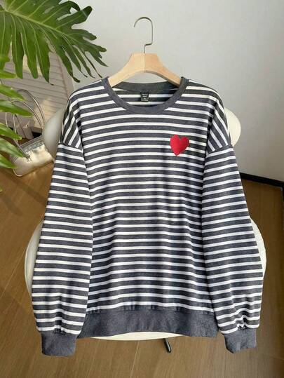 SHEIN EZwear レディース プラスサイズ ストライプ ハート刺繍 パターン カジュアル 日常着 クルーネック 長袖スウェットシャツ