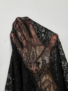 SHEIN LUNE 大码女式V领短袖流苏下摆优雅蕾丝连衣裙黑色连衣裙，适合情人节、生日等场合，优雅百搭。 - 黑色 - 查看 4