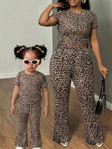 SHEIN Baby Girl Cute Casual Leopard Print Short Sleeve Top And Flare Pants Set - Multicolor - View 6