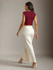 Hauture 女士基础款休闲办公风复古象牙色金属肩带装饰上衣 - 酒紅色 - 查看 5