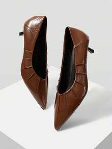 Women Pumps Valentine's Day - Brown - View 6