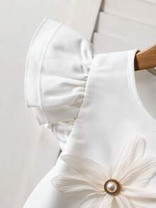 SHEIN 女童纯色圆领荷叶边花卉休闲衬衫 - 米色 - 查看 7