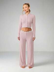 MISSGUIDED 罗纹纽扣长袖短款开衫睡衣上衣，带Logo饰边 - 粉色 - 查看 3