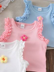 SHEIN 3件套女婴休闲上衣，包括粉色、白色和蓝色纯色罗纹无袖背心，饰有花朵图案，舒适透气，适合6个月至3岁婴幼儿夏季室内外穿着。 - 彩色 - 查看 4