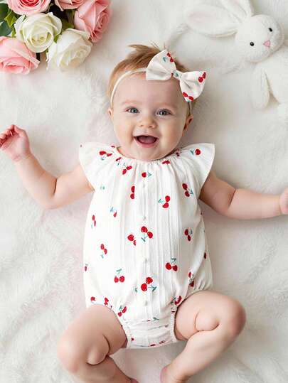 SHEIN Vintaside Kids 新生女宝宝简约樱桃图案圆领荷叶袖连体衣，配同款蝴蝶结发带，适合日常穿着，春夏款