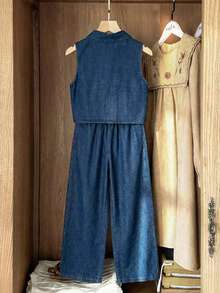 SHEIN 2件套少女休闲优雅纯色翻领单排扣背心和裤子套装，少女夏季牛仔两件套，适合外出、活动、派对、度假、春夏，休闲风格，宽松版型，少女夏季海滩波西米亚风度假休闲装，锐舞音乐会音乐节服装 - 中等水洗藍 - 查看 2