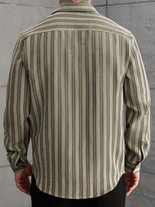 Manfinity CasualCool 男士復古棕色與白色條紋休閒長袖襯衫，秋季條紋男士長袖翻領襯衫，適合春季，橄欖綠鼠尾草色，正式款 - 軍綠色 - 查看 2
