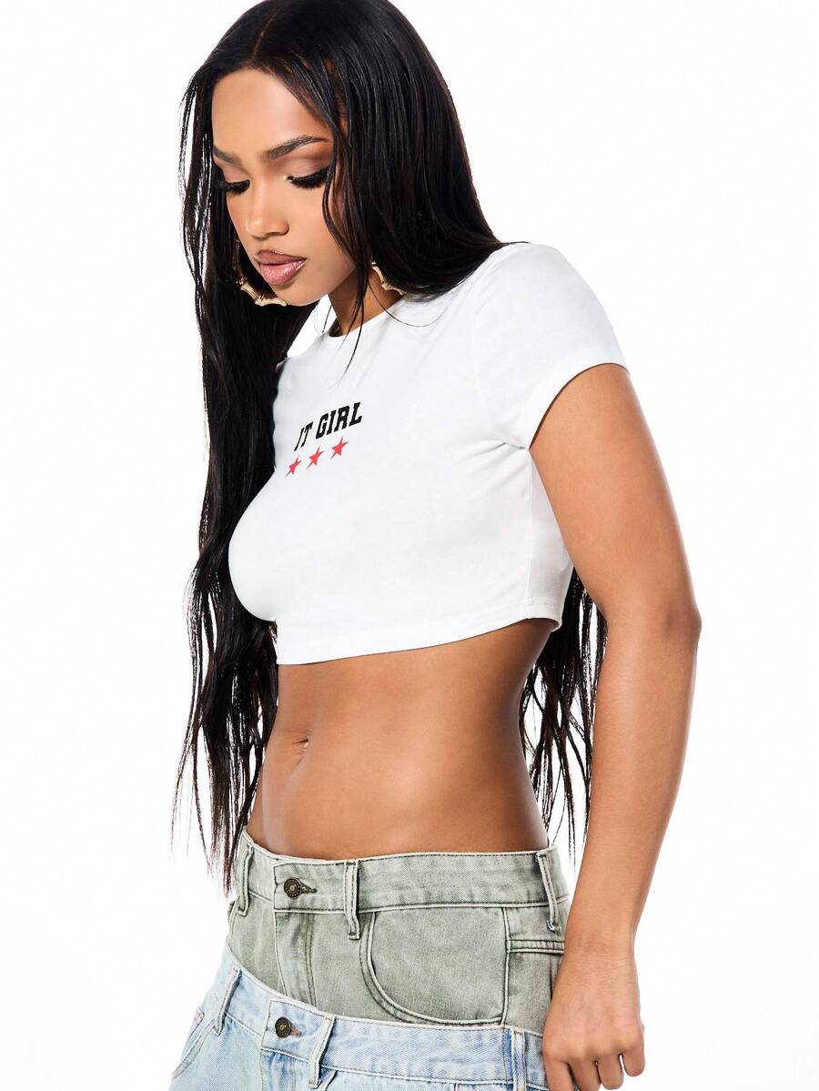 SUMWON WOMEN IT Girl Crop Top Graphic Print Short Sleeve Baby Tee Casual Summer Chest Print Ribbed Cotton Blend Fashion Statement Piece - White - View 1