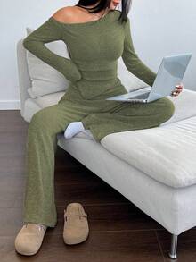 SHEIN Unity Women's Casual Asymmetrical Shoulder Fuzzy T-Shirt + Wide Leg Low Waist Pants 2 Pieces Set, Winter - Green - View 5