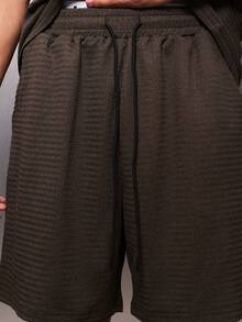 PLAYBOY X SUMWON Essentials strukturiertes Kurzarm T-Shirt und Shorts Co-Ord Set mit Rundhalsausschnitt, lässiger Loungewear Zweiteiler - Braun - Übersicht 7