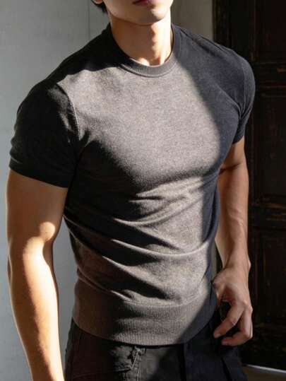 Manfinity Homme Men Basic Elastic And Comfortable Slim Fit Crew Neck Short Sleeve T-Shirt, Muscle Enhancing,  Tight Fit, Casual Gym Wear For Men Grey Top Men Tight Shirts Men  Tops For Women  Men Clothes  Mens Athletic Shirt  Men Shirt