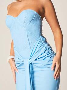 MISSGUIDED Strapless Light Blue Lace Corset Detail Maxi Dress With Front Tie And Fitted Silhouette For Special Occasions - Dusty Blue - View 4