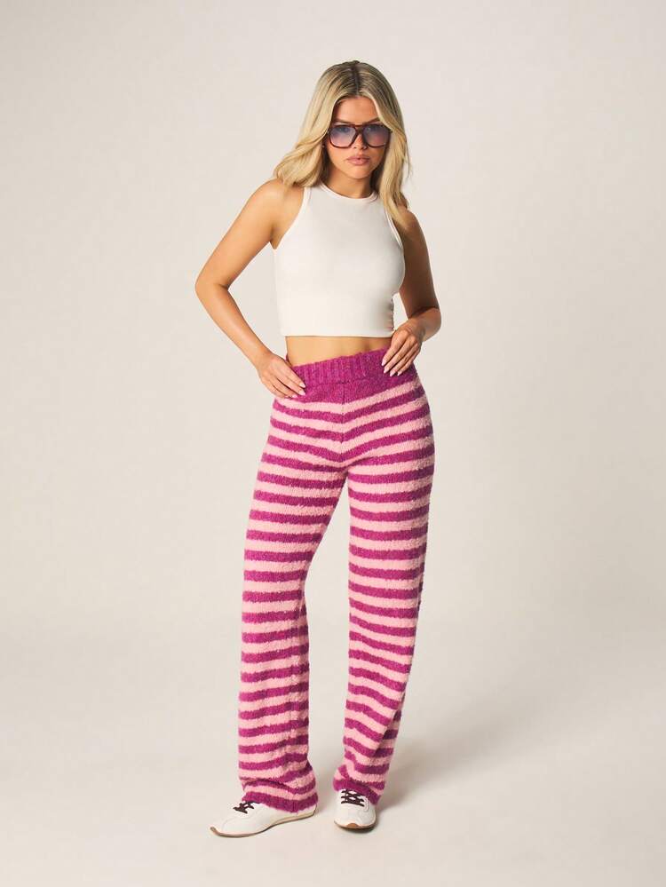 MISSGUIDED Damen Kuschelige gestreifte gerade geschnittene Sweathose mit hoher Taille, gemütliche Strick Loungewear, lässige Komfort Hose für Winter und Herbst
