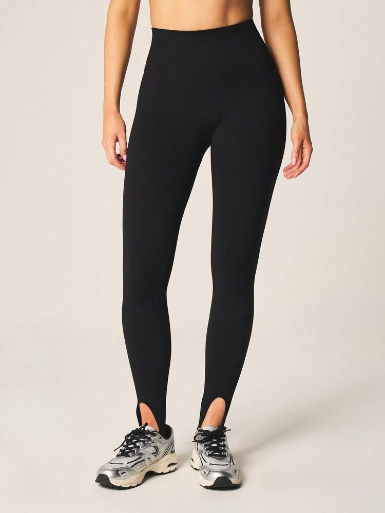 MISSGUIDED Leggings de sport à taille haute avec étriers, pantalon d'entraînement ajusté de longueur totale avec boucles pour les pieds, bas pour la course et l'entraînement