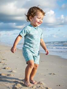 SHEIN Đồ bơi liền thân tay ngắn họa tiết rùa biển hoạt hình cho bé trai, thích hợp đi biển, hồ bơi, kỳ nghỉ hè - Màu xanh bạc hà - Xem 3