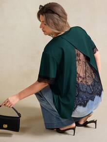 Màu xanh lá cây đậm