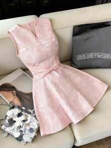 Elenzga 新款女士迷你连衣裙，采用褶皱设计，无袖，提花腰部蝴蝶结造型，修身剪裁，轻盈舒适，优雅甜美，适合春夏穿着。 - 粉色 - 查看 3