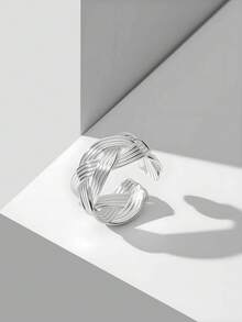 MOTF PREMIUM 18k Gold-Plated Wrapped Wire Minimalist Ring - Silver - View 2