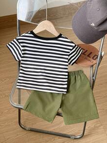 SHEIN Playful Pals Baby Boy Summer Casual Fashionable Street Daily Commute Striped Print Contrast Color Flap Pocket Short Sleeve T-Shirt And Shorts Loose Suit - Multicolor - View 2