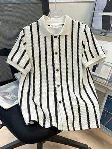 SHEIN 男童条纹钩编效果衬衫，休闲学院风舒适时尚简约百搭柔软面料，适合日常穿着、上学、旅行、海滩度假、春夏穿着。 - 黑與白 - 查看 2