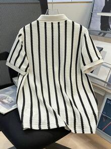 SHEIN 男童条纹钩编效果衬衫，休闲学院风舒适时尚简约百搭柔软面料，适合日常穿着、上学、旅行、海滩度假、春夏穿着。 - 黑與白 - 查看 3