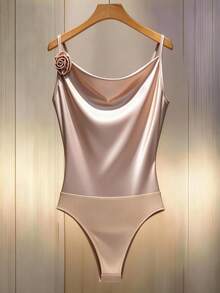 Franclia Traje de baño de una pieza con detalles de rosa en camisola de flores 3D de moda de verano para mujer, traje de baño beige, body de satén para mujer - Caqui - Ver 1