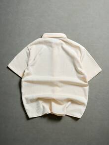 Manfinity Homme 男士纯色简约休闲短袖衬衫 男士短款衬衫 男士纹理衬衫 男士纽扣针织Polo衫 米色男士衬衫 - 米色 - 查看 2