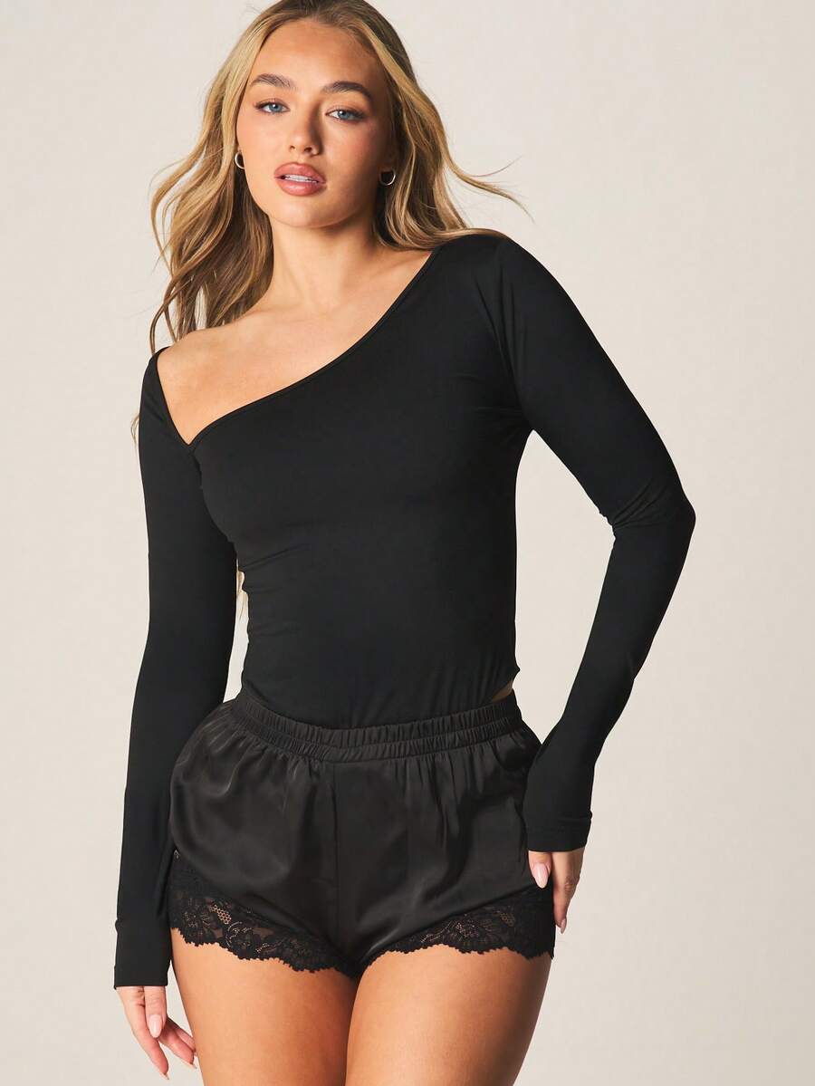 MISSGUIDED Body de punto elástico de manga larga con un hombro, cuello asimétrico y detalle en V - Negro - Ver 1