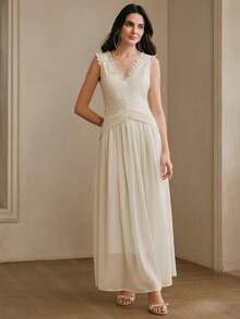 Anewsta 女士新款优雅杏色柔软V领无袖蕾丝拼接腰部褶裥修身喇叭连衣裙，适合派对、度假和日常穿着 - 杏色 - 查看 6