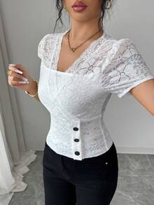 Elenzga 女士时尚蕾丝边V领交叉腰带金属扣休闲优雅通勤外出约会晚餐度假T恤，春夏款 - 白色 - 查看 7