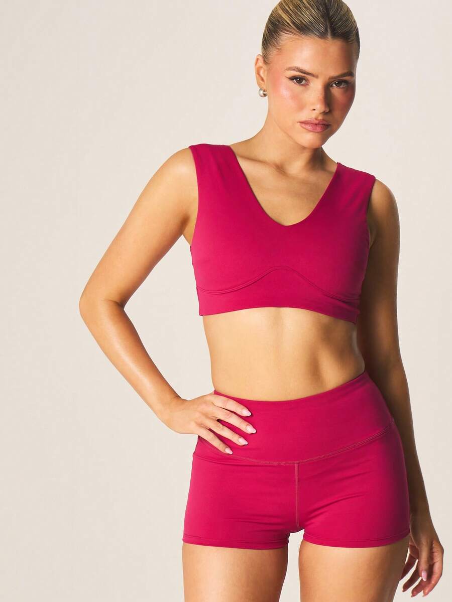 MISSGUIDED Active V-Neck Sports Bra Seamless Workout Athletic Wear Gym Training Performance Activewear - Red - View 1