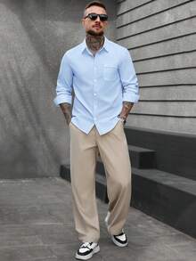 Manfinity CasualCool 男士纯色抗皱单口袋休闲商务长袖衬衫，秋季款 - 淺藍色 - 查看 6