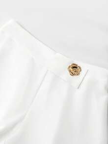 GlowEve CURVE Quần short nữ cỡ lớn, kiểu dáng thường ngày, đa năng, họa tiết hoa 3D bằng kim loại. - trắng - Xem 7