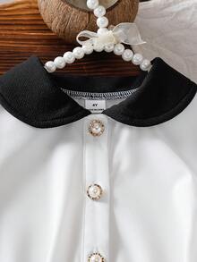 SHEIN Elladie kids 女童优雅可爱彼得潘领珍珠纽扣泡泡袖衬衫配蝴蝶结珍珠短裤套装 - 黑與白 - 查看 3