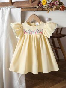 SHEIN Vintaside Kids 女婴可爱刺绣碎花连衣裙，荷叶边喇叭袖，乡村风夏季连衣裙，适合日常外出、度假，黄色连衣裙，春夏款 - 黃色 - 查看 4