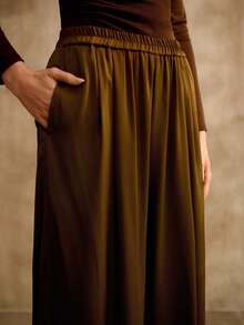 MOTF PREMIUM QUẦN ỐNG RỘNG KIỂU CỔ ĐIỂN, CHẤT LIỆU NHẸ, THÍCH HỢP XUÂN/HÈ - Màu xanh Ô liu - Xem 5