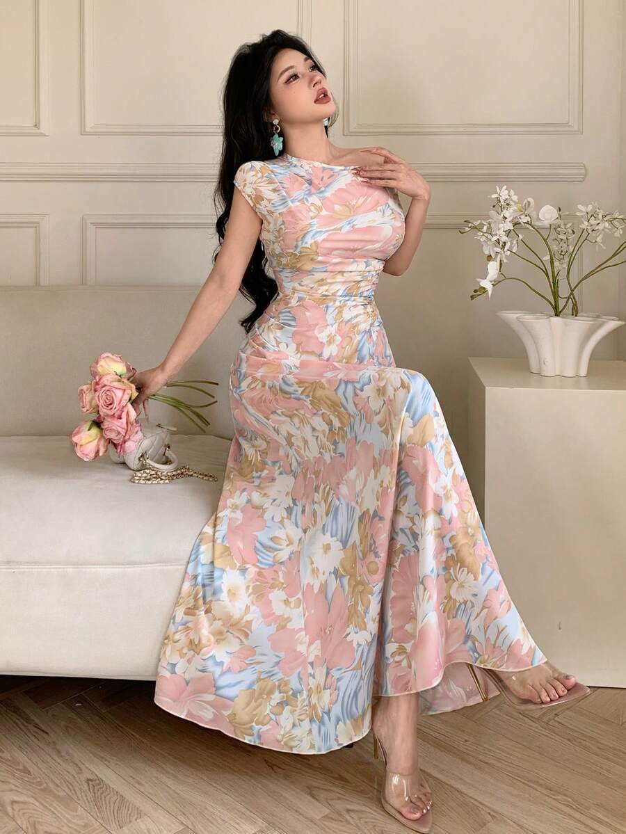 Modelyn 女士褶皱腰身修身斜肩印花连衣裙，春夏款 - 彩色 - 查看 1