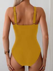 Swim Basics 女士纯色深V领褶皱交叉连体泳衣，适合海滩度假 - 金色 - 查看 2
